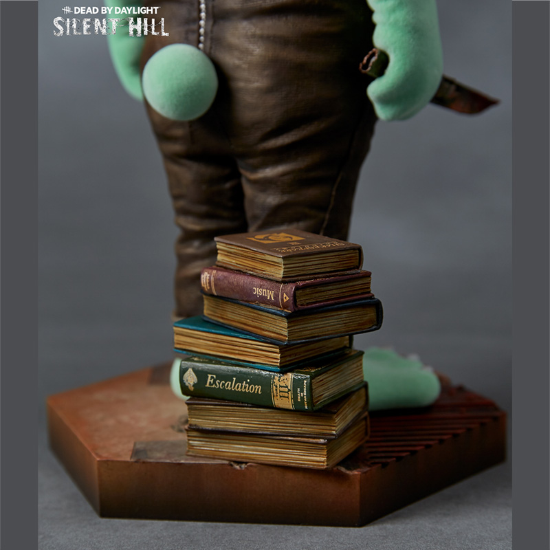 SILENT HILL x Dead by Daylight, Robbie the Rabbit Green 1/6 Scale Statue